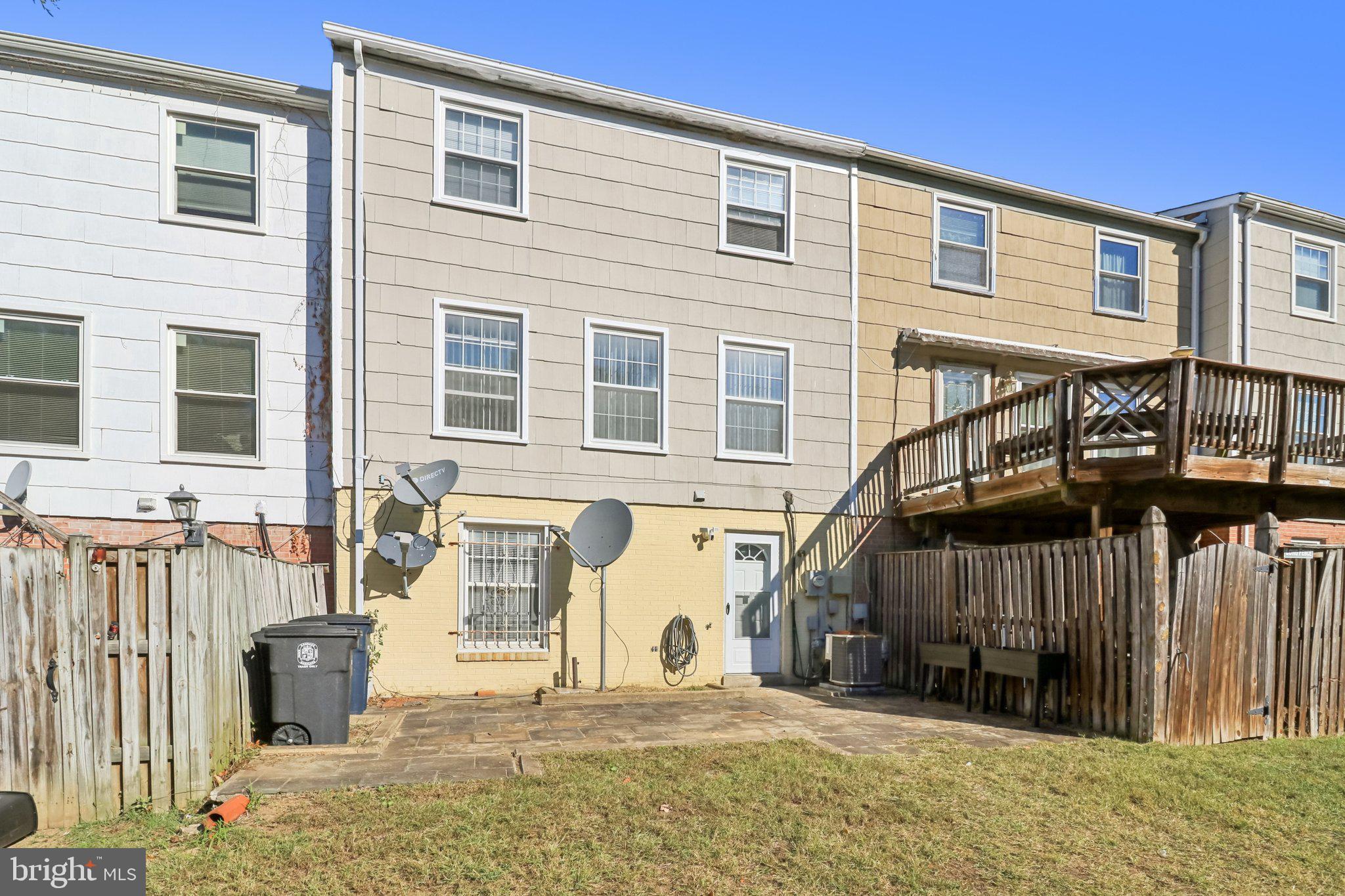 1456 Potomac Heights Drive, Unit 145 Fort Washington, MD 20744 - Photo 44 of 50 a view of a house with a wooden fence