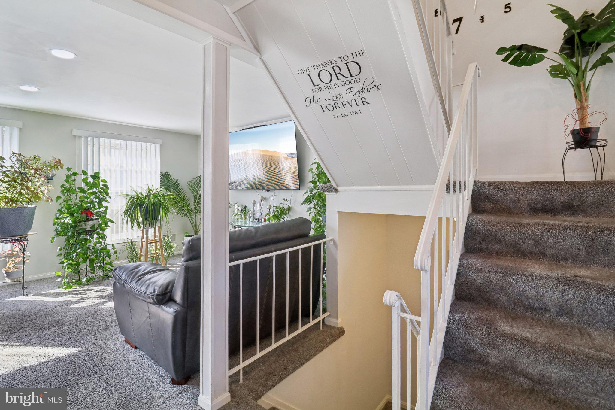 1456 Potomac Heights Drive, Unit 145 Fort Washington, MD 20744 - Photo 6 of 50 a view of entryway