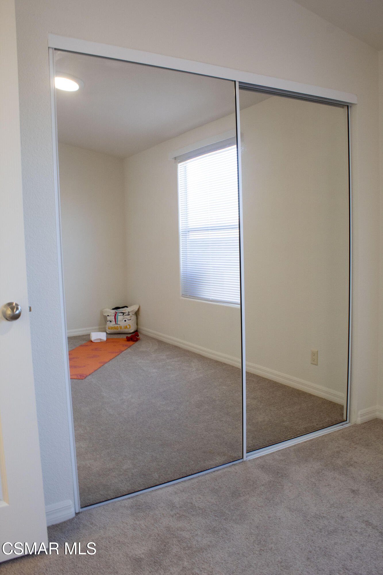 59 Farland Drive Thousand Oaks, CA 91320 - Photo 17 of 24 a view of an empty room