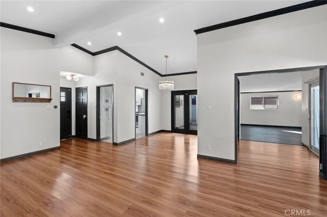 $999,000 | 6417 Graves Avenue, Lake Balboa, CA 91406