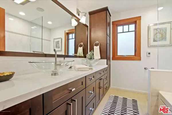 $10,500 | 130 South Arroyo Boulevard, Pasadena, CA 91105