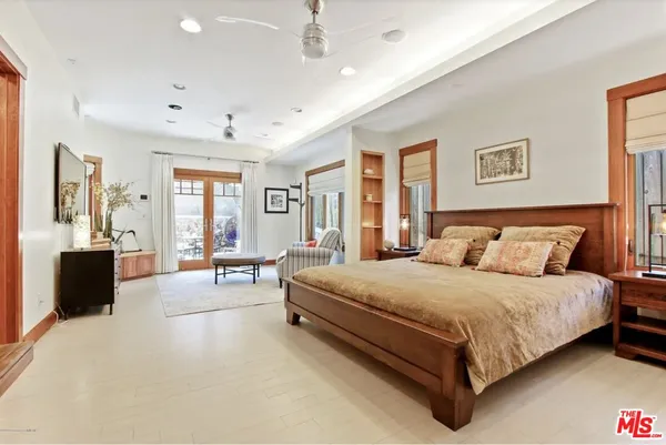 $10,500 | 130 South Arroyo Boulevard, Pasadena, CA 91105