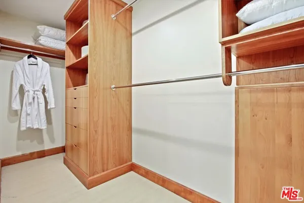 $10,500 | 130 South Arroyo Boulevard, Pasadena, CA 91105