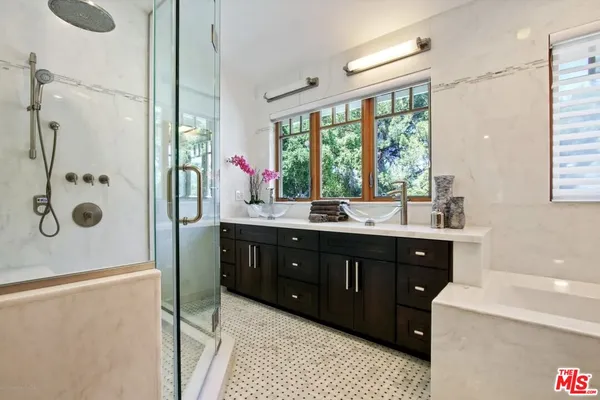 $10,500 | 130 South Arroyo Boulevard, Pasadena, CA 91105