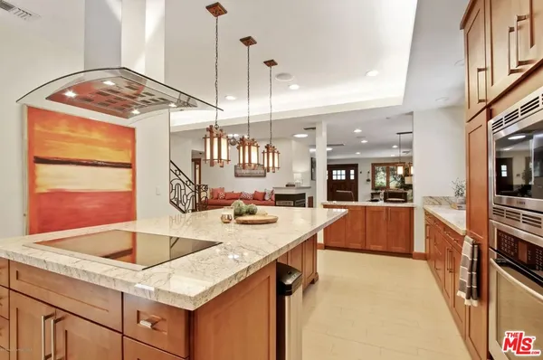 $10,500 | 130 South Arroyo Boulevard, Pasadena, CA 91105