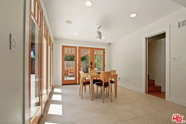 $10,500 | 130 South Arroyo Boulevard, Pasadena, CA 91105