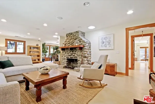 $10,500 | 130 South Arroyo Boulevard, Pasadena, CA 91105