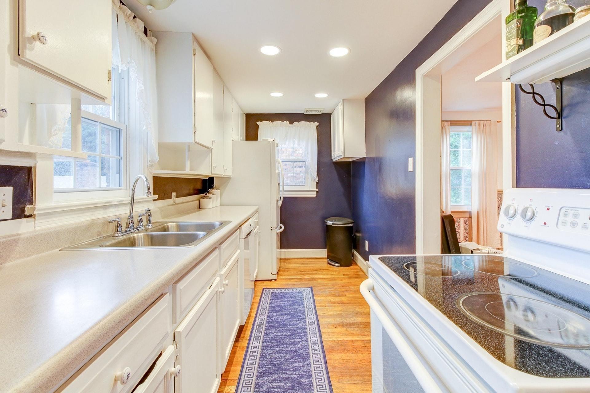2628 Weaver Road Southwest Roanoke, VA 24015 - Photo 11 of 35 011-289557-2628 Weaver Road Southwest-9_