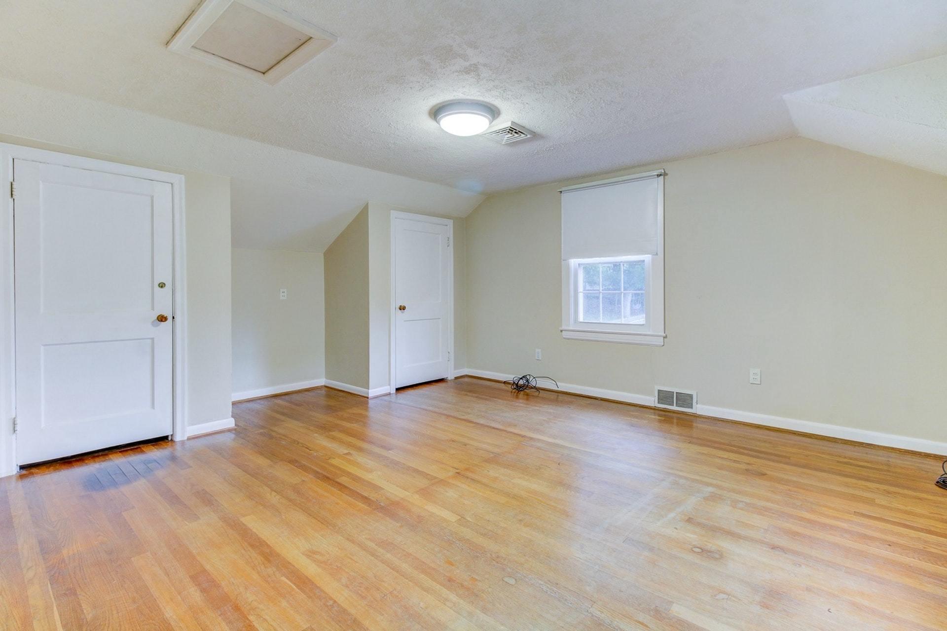 2628 Weaver Road Southwest Roanoke, VA 24015 - Photo 14 of 35 017-289557-2628 Weaver Road Southwest-15