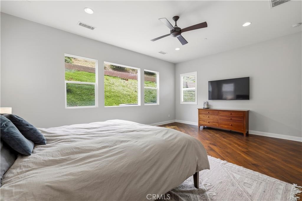 24949 Old Stone Way Stevenson Ranch, CA 91381 - Photo 28 of 75