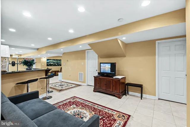 $949,000 | 21 Wentworth Drive, Fredericksburg, VA 22406