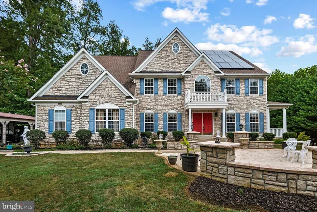 $949,000 | 21 Wentworth Drive, Fredericksburg, VA 22406