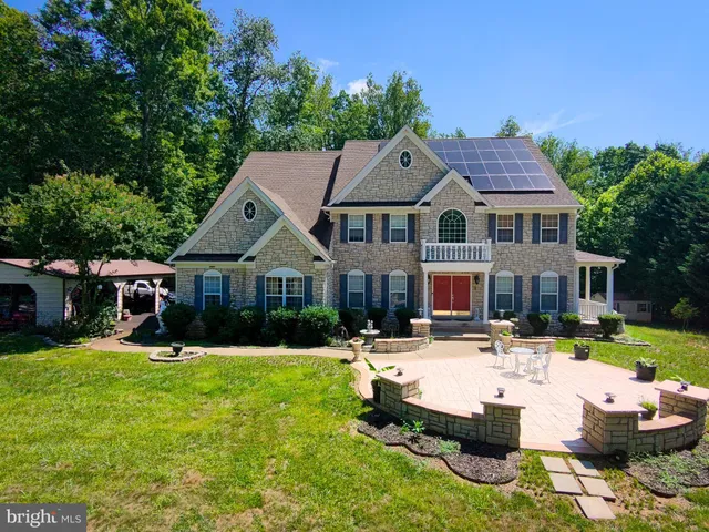 $949,000 | 21 Wentworth Drive, Fredericksburg, VA 22406