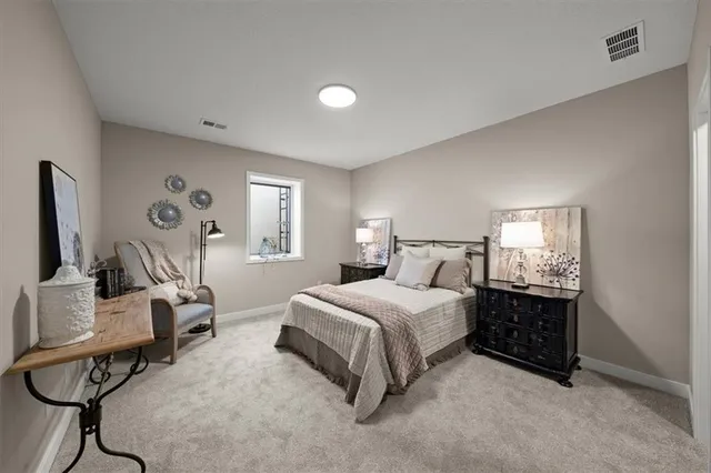 $527,000 | 8216 Aurora Street, Lenexa, KS 66220