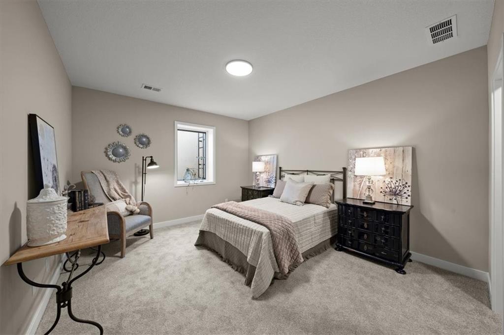 8216 Aurora Street Lenexa, KS 66220 - Photo 11 of 13