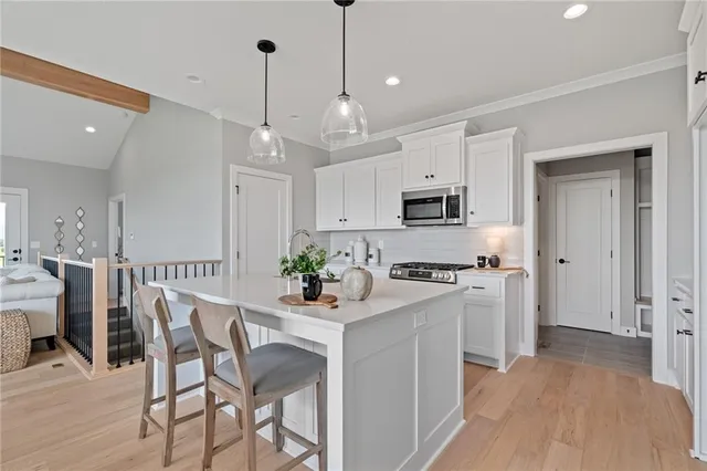 $527,000 | 8216 Aurora Street, Lenexa, KS 66220