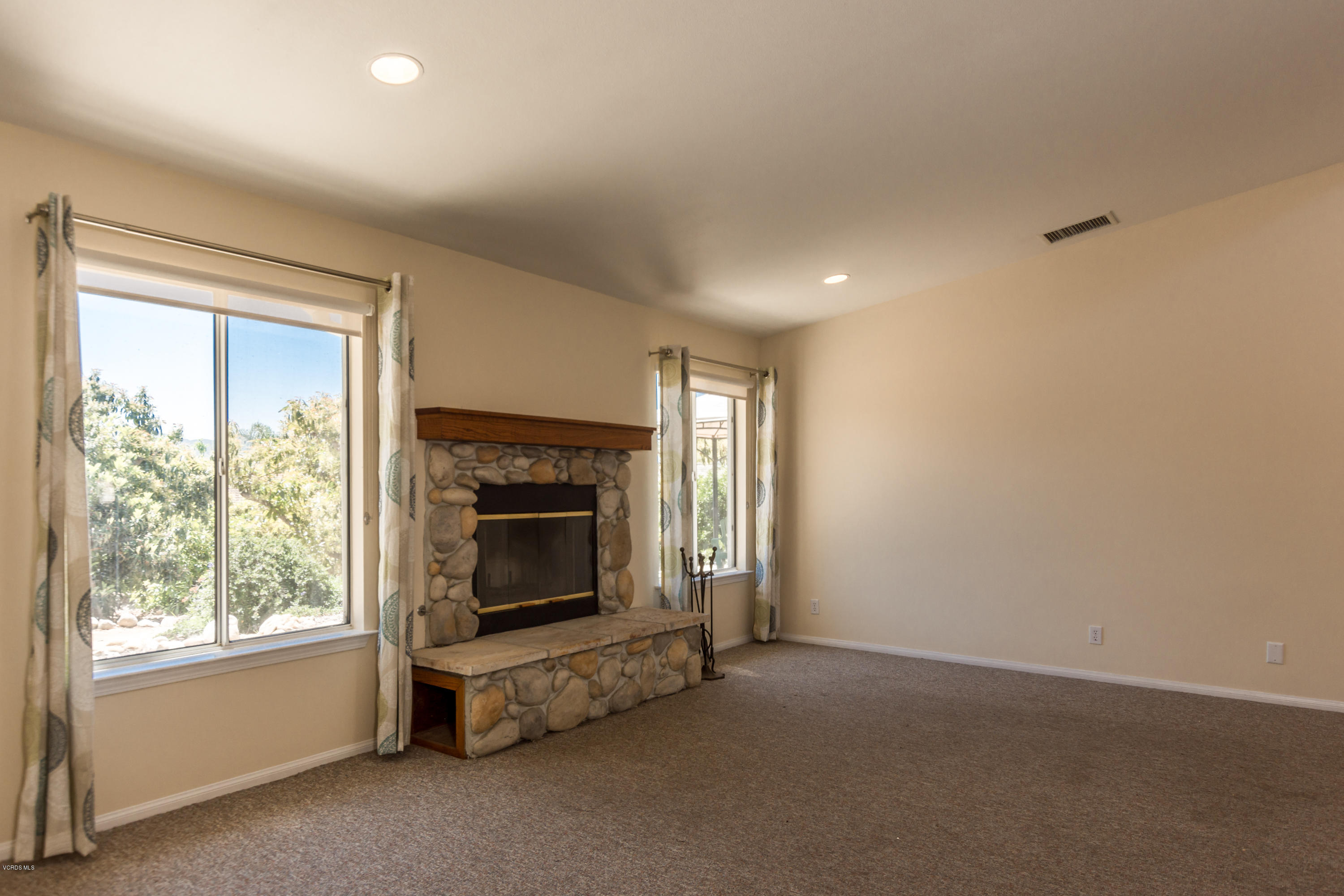 742 Foothill Road Santa Paula, CA 93060 - Photo 9 of 24 5_print_165