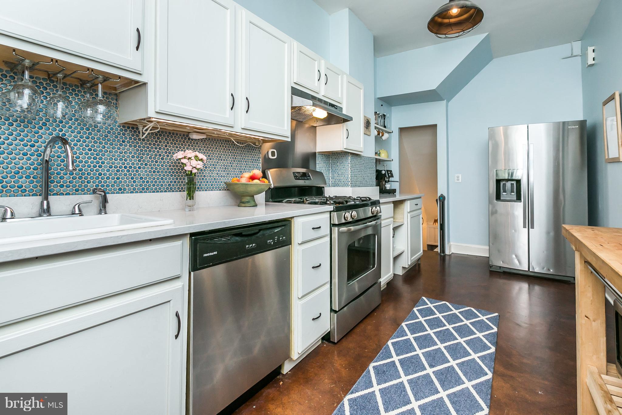 4224 Falls Road Baltimore, MD 21211 - Photo 14 of 49 Kitchen with Mosaic Tile Backsplash