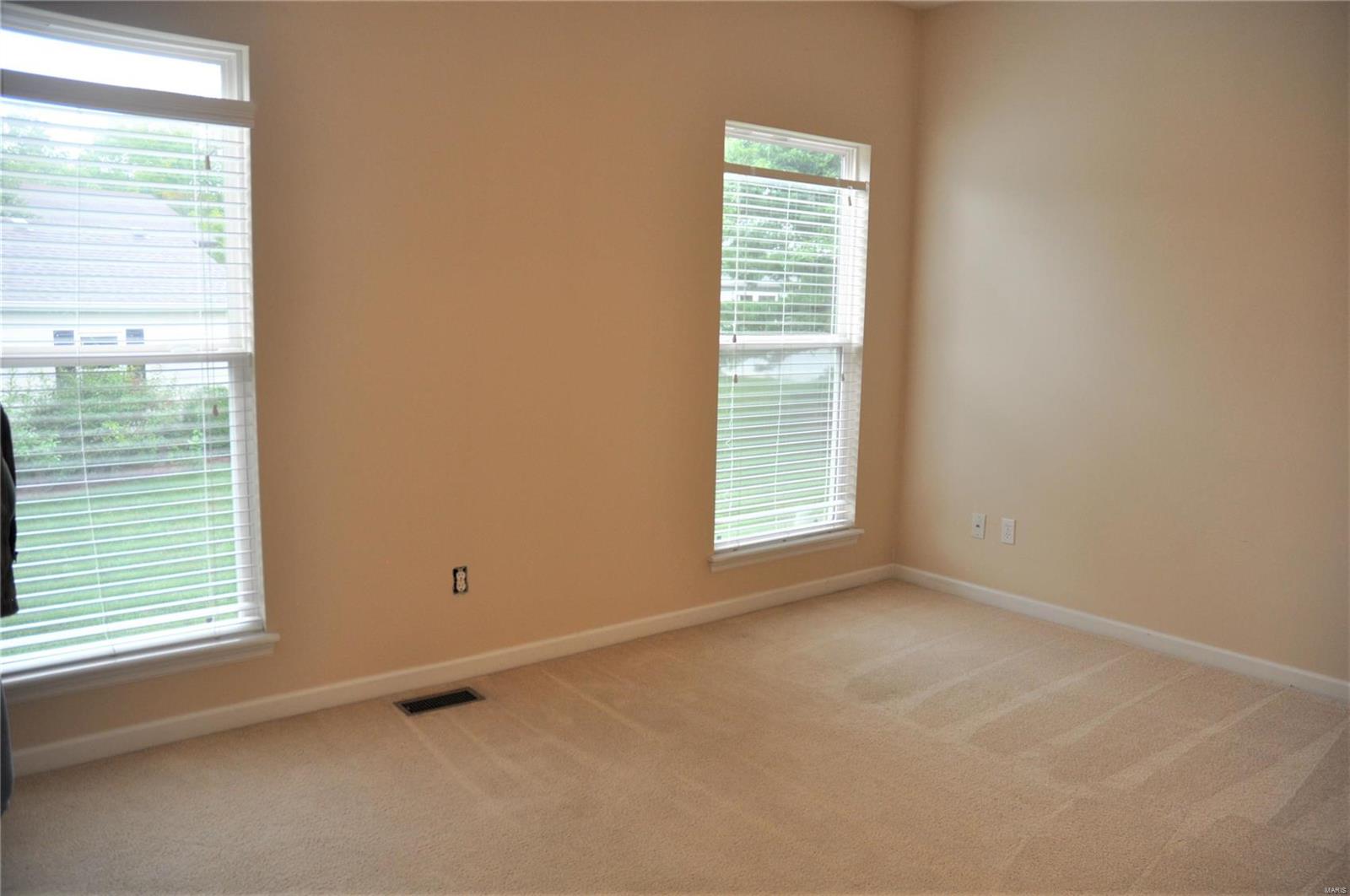 539 Weidman Road Ballwin, MO 63011 - Photo 12 of 33