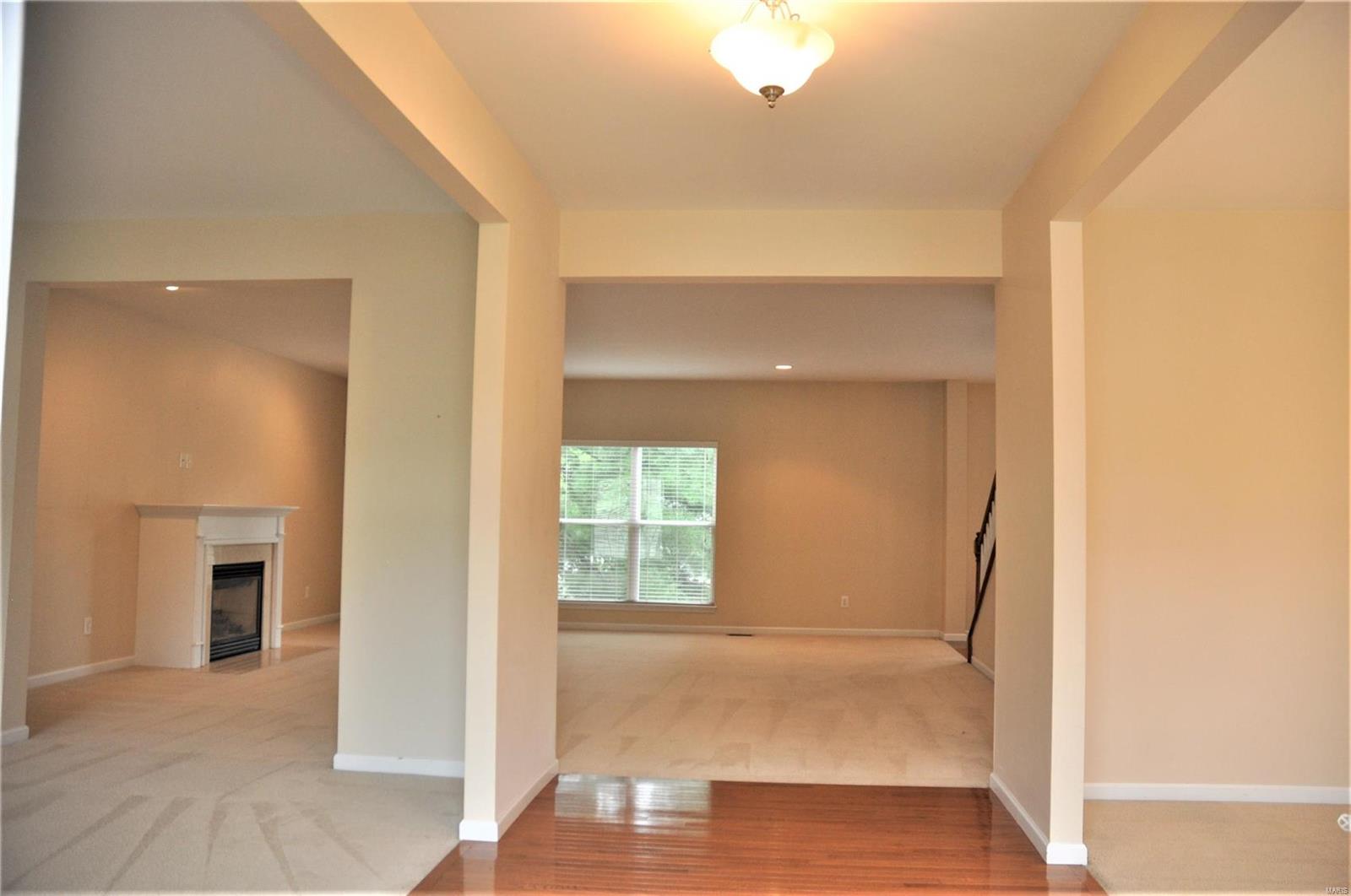 539 Weidman Road Ballwin, MO 63011 - Photo 2 of 33