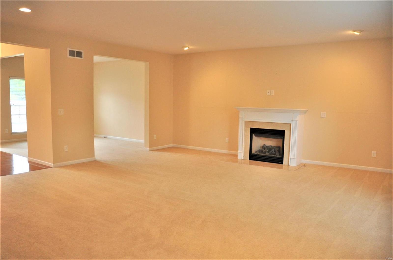 539 Weidman Road Ballwin, MO 63011 - Photo 3 of 33