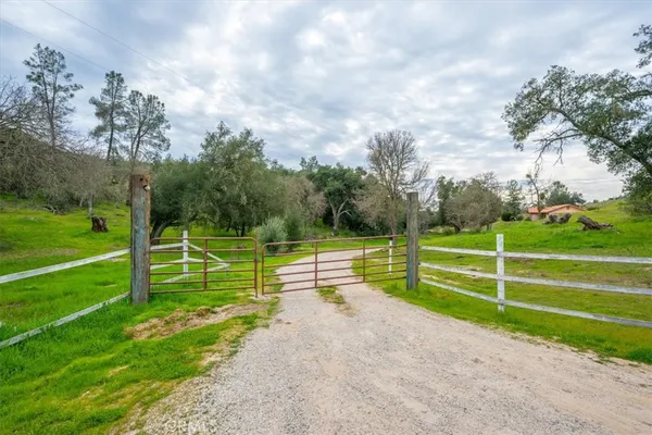 $1,450,000 | 3151 Parkhill Road, Santa Margarita, CA 93453