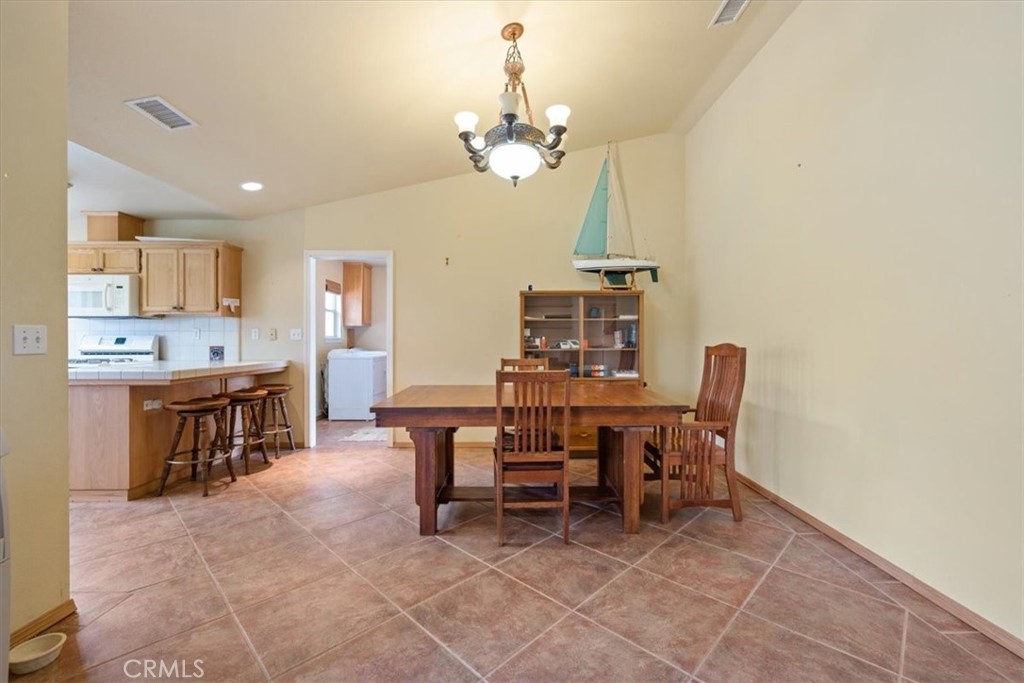 3151 Parkhill Road Santa Margarita, CA 93453 - Photo 11 of 55 Dining room Main House