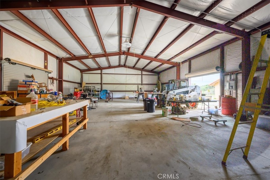 3151 Parkhill Road Santa Margarita, CA 93453 - Photo 32 of 55 40X60 interior workshop