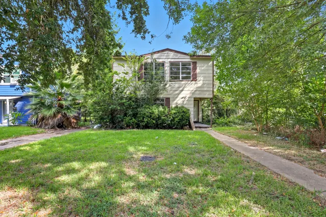 $124,900 | 1228 6th Avenue North, Texas City, TX 77590