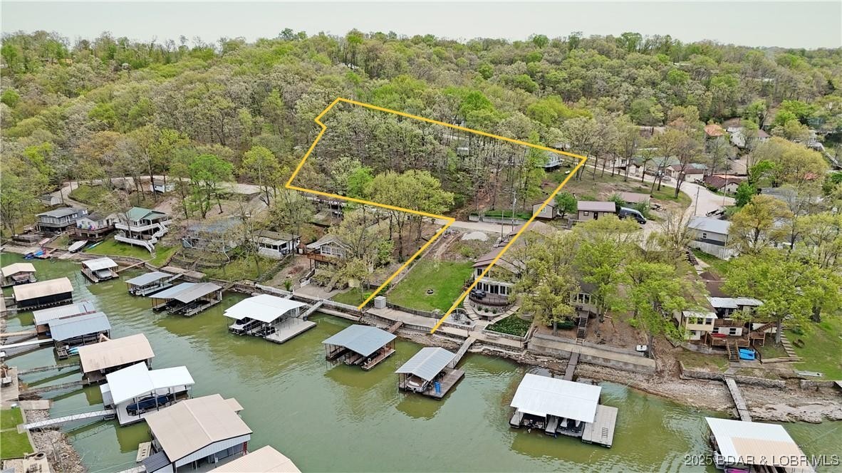 Wow what a sprawling property, lot lines are appro