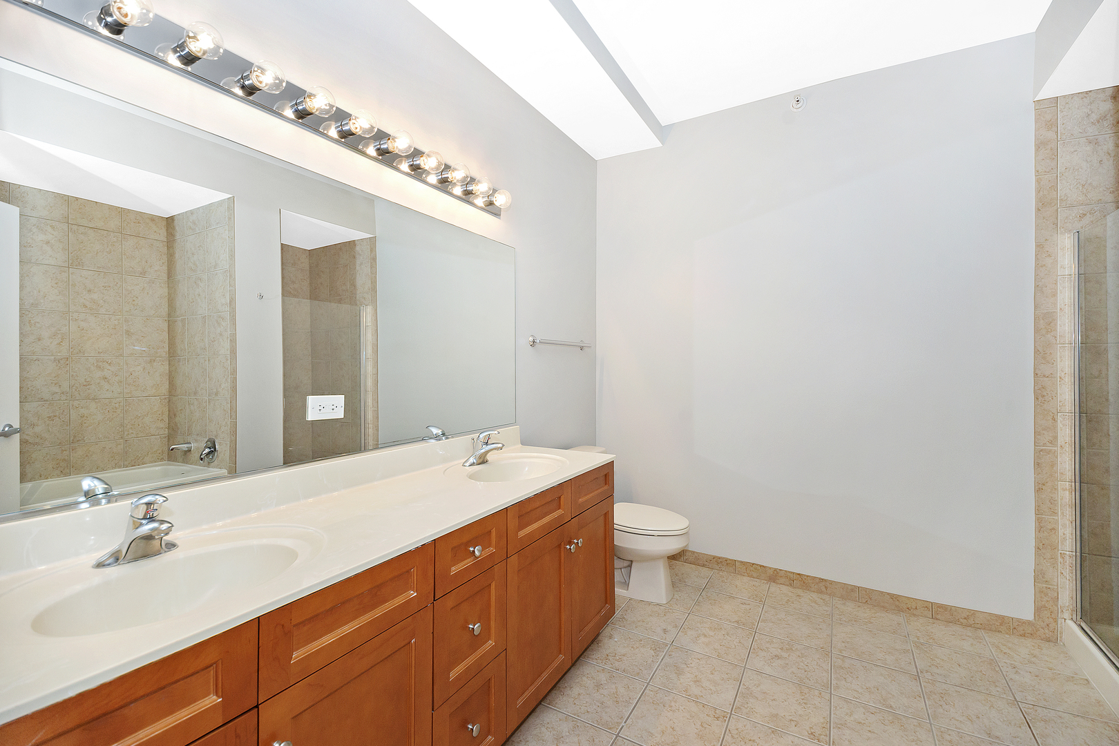 1133 South State Street, Unit 507 Chicago, IL 60605 - Photo 11 of 24