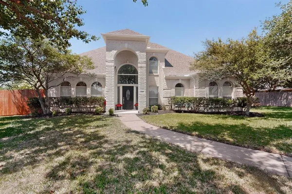 $585,000 | 2301 Maryanne Lane, Plano, TX 75074