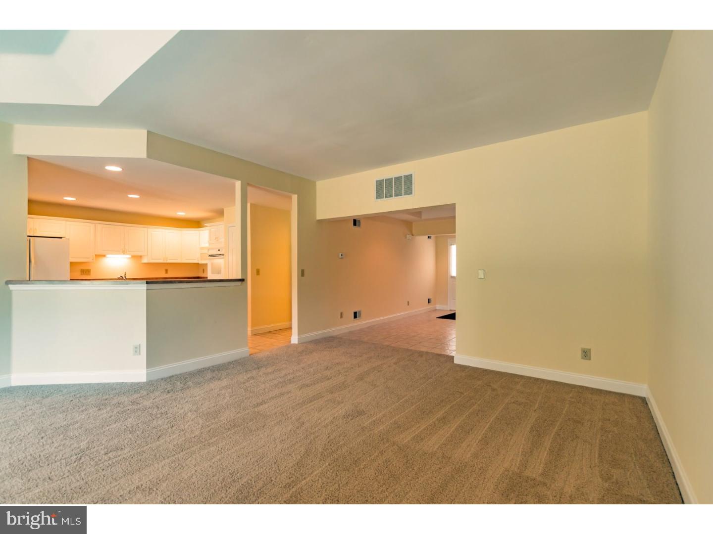 9 Hedge Row Road Princeton, NJ 08540 - Photo 8 of 24 Gallery Image 8