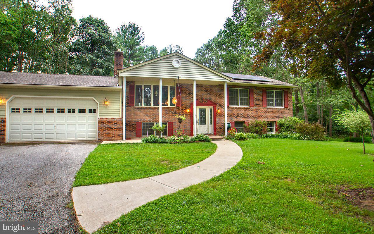 9 Lynn Ridge Court Manchester, MD 21102 - Photo 2 of 51 Gallery Image 2