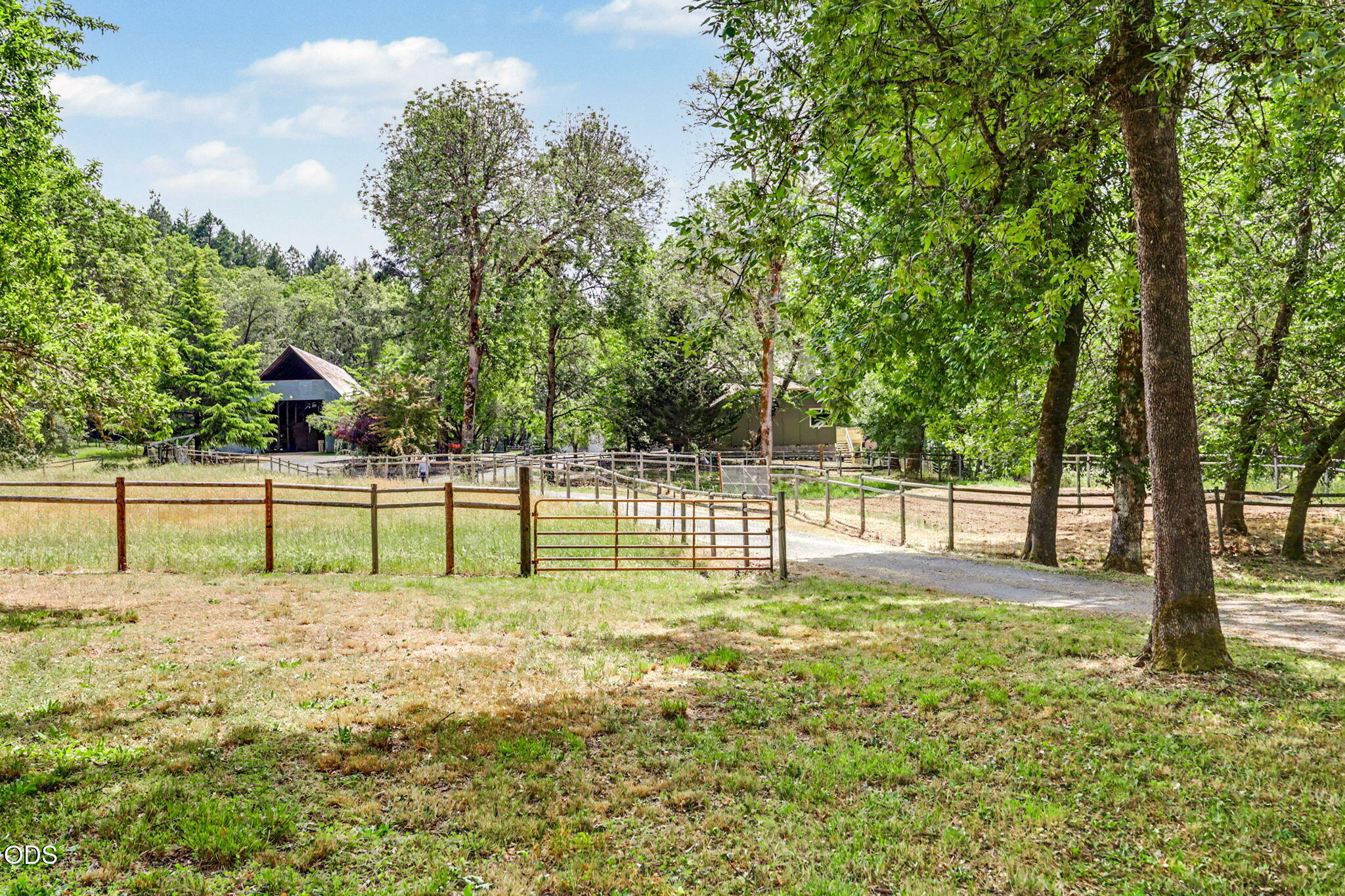 7833 Lower River Road Grants Pass, OR 97526 - Photo 75 of 122