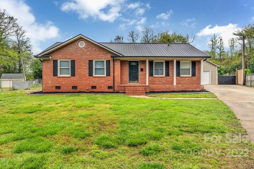 700 Ranch Road Charlotte, NC 28208 - Photo 1 of 15 Gallery Image 1