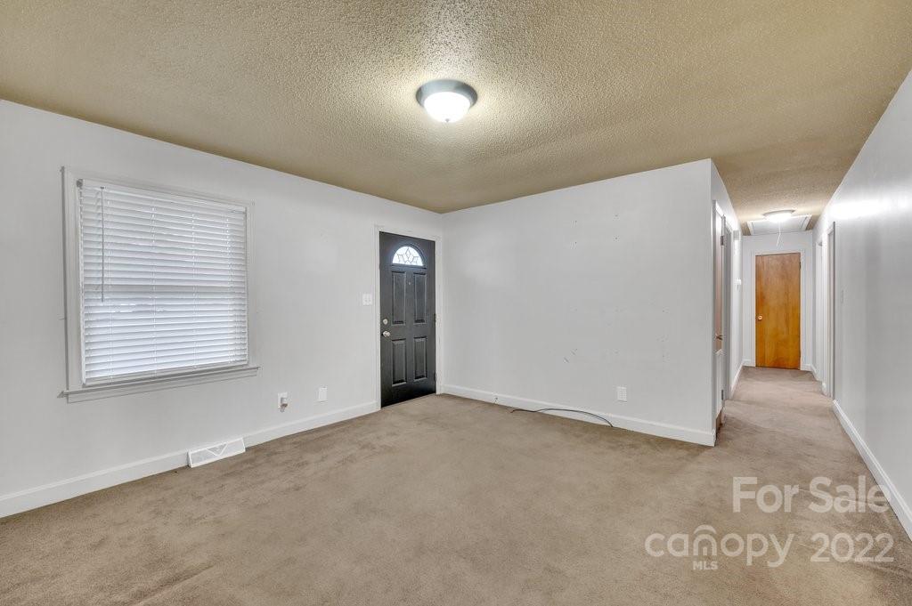 700 Ranch Road Charlotte, NC 28208 - Photo 6 of 15 Gallery Image 6