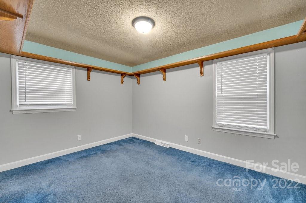 700 Ranch Road Charlotte, NC 28208 - Photo 10 of 15 Gallery Image 10