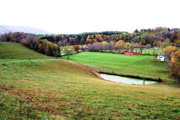$689,000 | Undisclosed Address, Mountain City, TN 37683