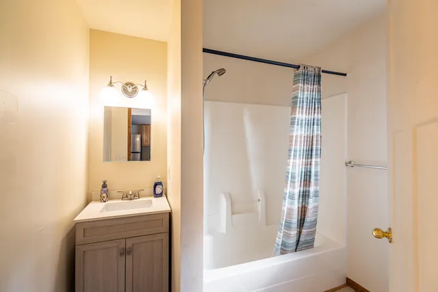 $119,999 | 2042 Liberty Street, La Crosse, WI 54603