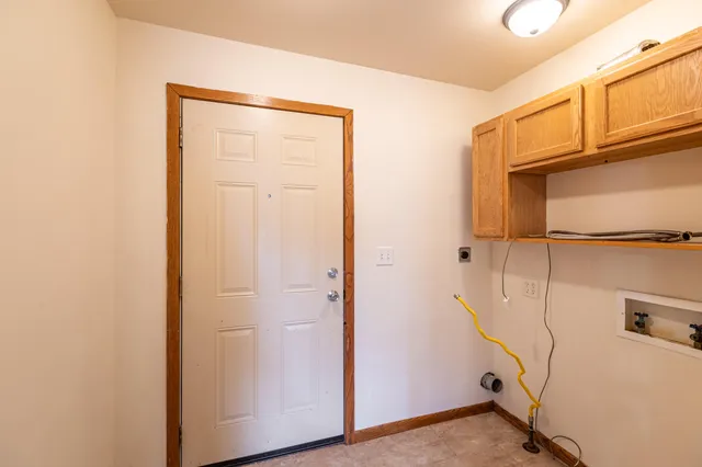 $119,999 | 2042 Liberty Street, La Crosse, WI 54603