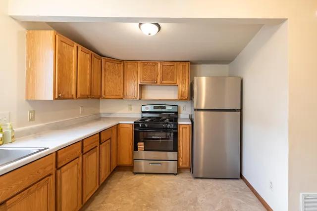 $119,999 | 2042 Liberty Street, La Crosse, WI 54603