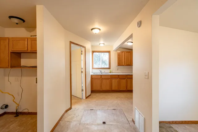 $119,999 | 2042 Liberty Street, La Crosse, WI 54603