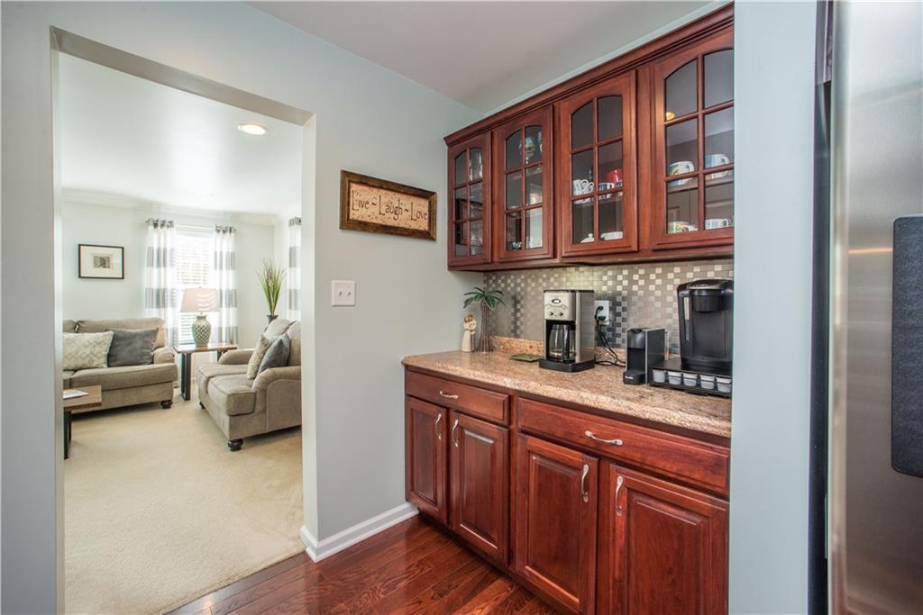 333 Maple Ridge Drive Canonsburg, PA 15317 - Photo 10 of 25 Gallery Image 10
