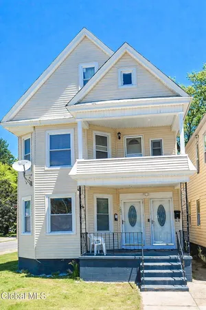 $1,500 | 1851 Becker Street, Unit 1, Schenectady, NY 12304
