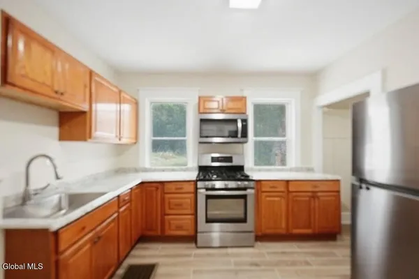 $1,500 | 1851 Becker Street, Unit 1, Schenectady, NY 12304