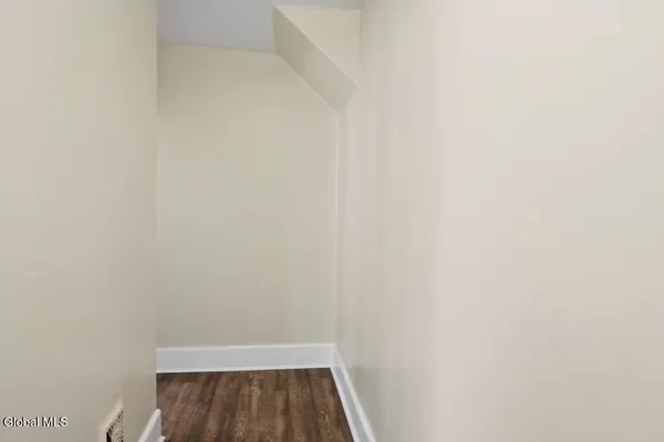 $1,500 | 1851 Becker Street, Unit 1, Schenectady, NY 12304