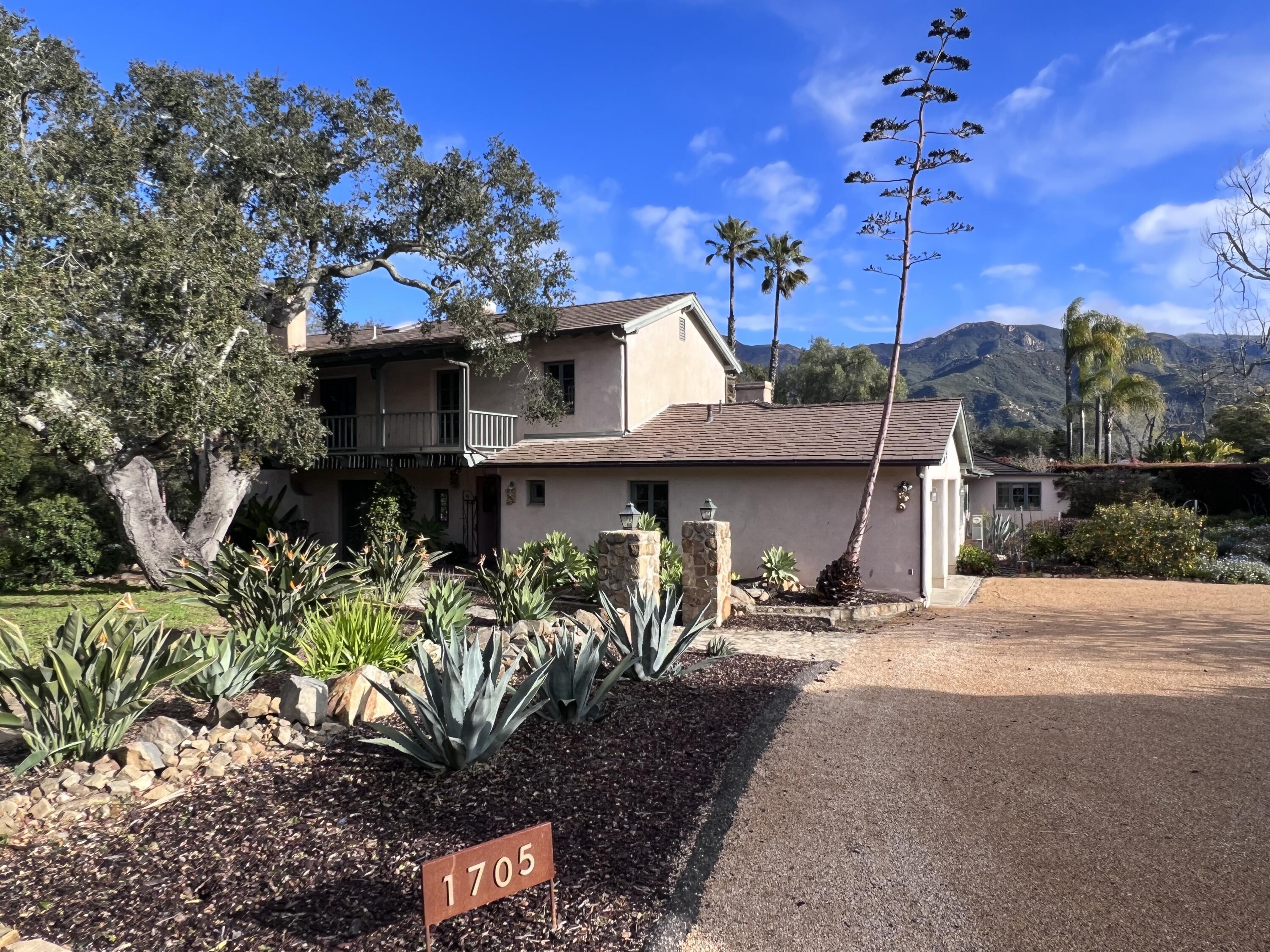 1705 Franceschi Road Santa Barbara, CA 93103 - Photo 3 of 12 IMG_7743