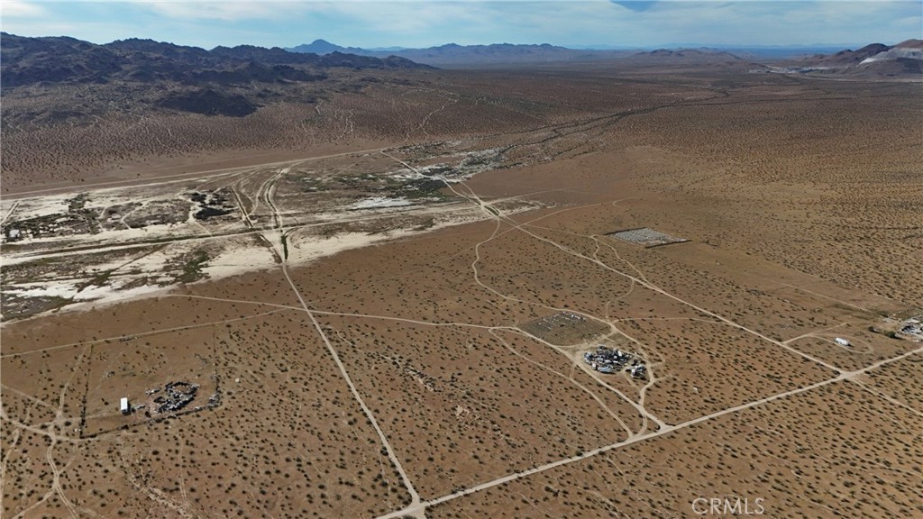 712 Oldenburg Road Apple Valley, CA 92307 - Photo 4 of 10