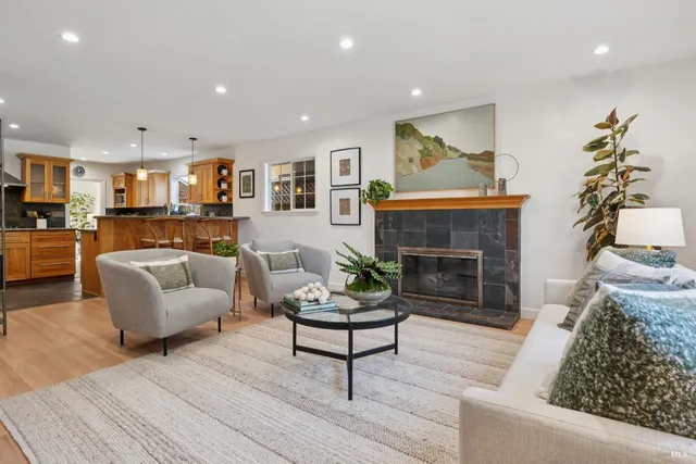 $1,395,000 | 141 Irwin Street, San Rafael, CA 94901